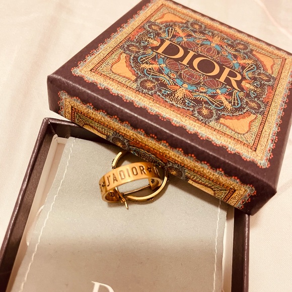 Dior Earrings 9.8 New - Picture 1 of 2